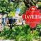 Spectacular 3 BR plus 2 and a half BA Apt Near Downtown
