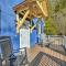 Charming Yadkin Valley Cottage with Deck and Yard
