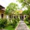 Manda Homestay