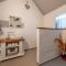 Apartment Bo&Dy with Private Pool - Rogoznica