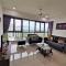 Iskandar Residences 2BR 5pax 5 mins Legoland Wi-Fi Sky Pool 360