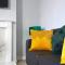 Portobello House - Four Bedroom House perfect for CONTRACTORS - Sleeps 6 - FREE parking - Wolverhampton