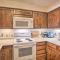 Less Than 15 Mi to Breck Dillon Condo with Fireplace - ديلون