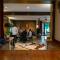Lily Pond Country Lodge - The Crags