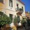 Psyri Neoclassical House Yard Free Parking