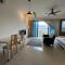 Francesco Suite - Trefoil Setia Alam-Near Setia City Mall & Setia Convention Centre