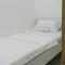 Cozy Rooms and Small Partitions for Men guests in Dubai - دبي