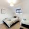Cheerful 5-BDR/3-BATH House w/ Free Parking