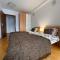 Apartment 84