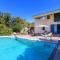 Villa Joie de Vivre Vista mare con piscina a sfioro per 6 persone Villa Joie de Vivre Vista mare con piscina a sfioro per 6 persone