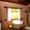 Casa com churrasq a 850m da Praia de Maresias SP