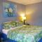 Upper Deck Hotel and Bar - Adults Only