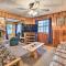Cozy and Rustic Cottage with Houghton Lake Access! - هاوتون ليك