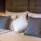 Vans Place, Luxury Apartment