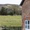 Clwyd Cottage - Two Bed, Barn Conversion with Private Hot Tub - Bodfari