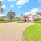 Exquisite Manor House in Surrey Hills - Lower Kingswood