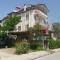 Cicek Hotel & Apartments