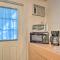 6 Mi to Palm Beach Studio with Pool Access!