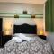 Terracota Corner Rooms