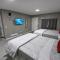 Riverside Suites