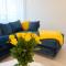 Luxurious Blue&Yellow Apartment in Kaunas Center - 考纳斯