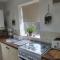 Ladbury House in Walsall, Near the M6, Walsall Uni and Hospital, with free parking and easy access to Birmingham city centre, only 20 mins from the NEC and Birmingham airport, 15 mins from Villa Park - Bescot