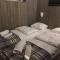 Voss- Oppheim suite private cozy cabin