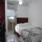 Cozy Studios-Private Entrance- HS Internet-AC-Hot Water-Backup Generator-near the Beach
