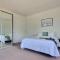 Central Auckland 5-Bedroom Villa with Free Parking