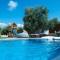 Villa Prima - With Private Heated Pool & Jacuzzi - Pangalohóri