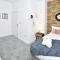 Parotia House by YourStays - 3 Bedroom House in Stoke-on-Trent