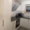 Cozy Apartment with Parking Garage near Outlet - Metzingen