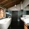 Artsy Luxurious Ski-In-Out-Chalet - Bagnes