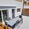 H19 - Modernes Ferienhaus 145qm, 3SZ, Wellnessbereich mit Sauna und Dachterrasse mit Panoramablick, Kühlen und Heizen mit Geothermie
