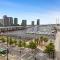 Lovely waterfront condo with swimming pool and gym in the heart of Docklands - Melbourne