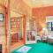 Secluded cabin on 10 acres - hot tub & game room!