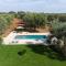 Trullo Sunrise - trullo con piscina Privata