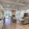 9 Mi to Magnolia Market Large Home in Waco!