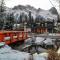 Luxurious Rundle Cliffs Lodge in Spring Creek