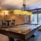 Luxurious Rundle Cliffs Lodge in Spring Creek