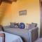 Beautiful Home In Aigio - 艾伊翁