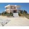 7 Bedroom Cozy Home In Preveza