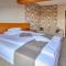 Lugas Hotel