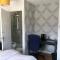 ASHMINA HOLIDAY LET with Free onsite Parking for SMALL VANS and cars only