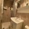 ASHMINA HOLIDAY LET with Free onsite Parking for SMALL VANS and cars only