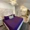 Bama Bed and Breakfast - Wisteria Suite - Tuscaloosa