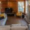 4-Bedroom Chalet Fraternite in Lac-Superieur Tremblant