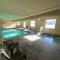 Cobblestone Hotel & Suites - Broken Bow - Broken Bow