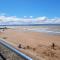 "Near to the Beach "- 2 bedroom Flat Sleeps up to 5