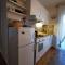 Centrally located 3 Bedroom Holiday House OLive with private garden
